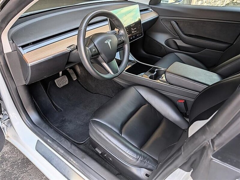 tesla model 3 2020 5YJ3E1EB6LF741645 image tesla model 3 2020 5YJ3E1EB6LF741645 image